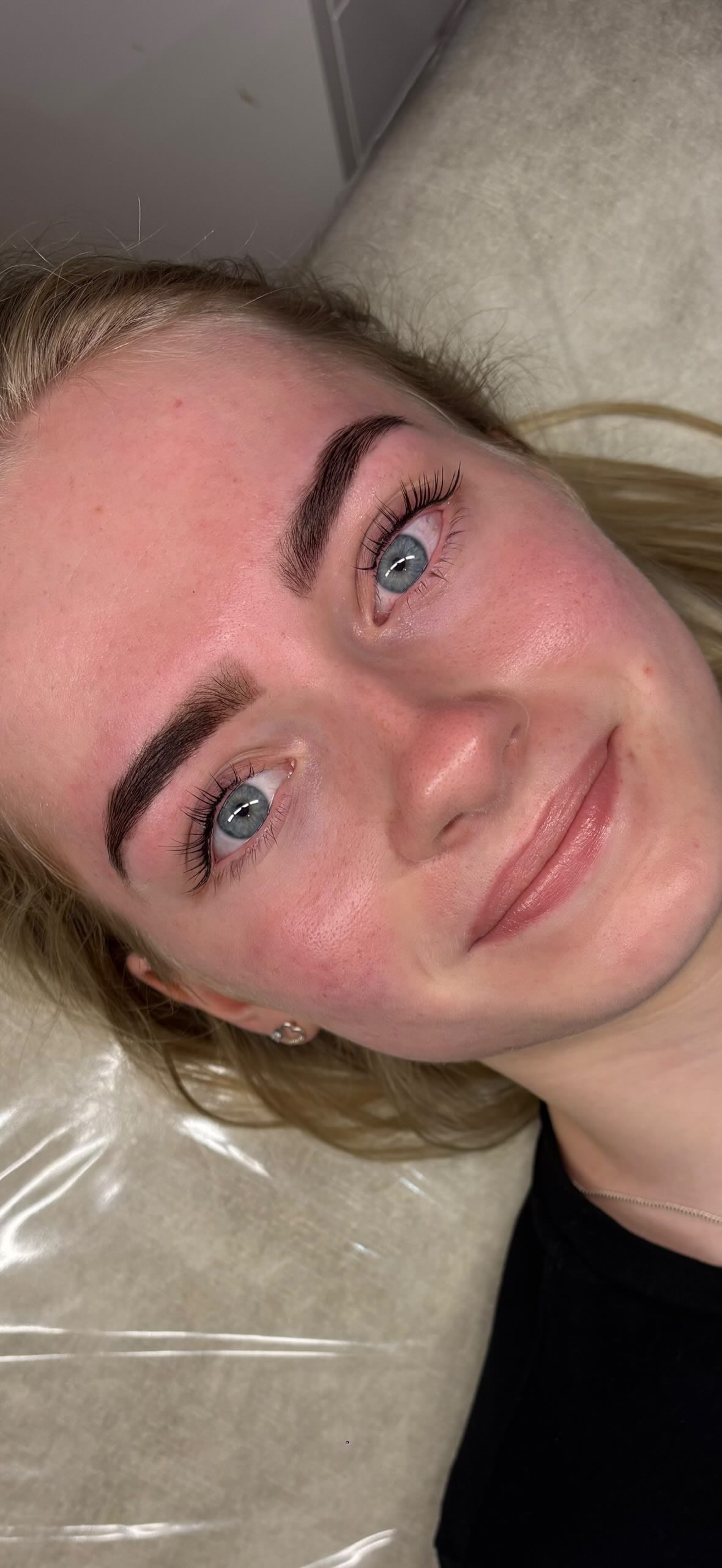 Brow wax and tint result